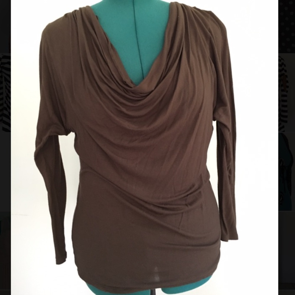 Long sleeve scoop neck blouse